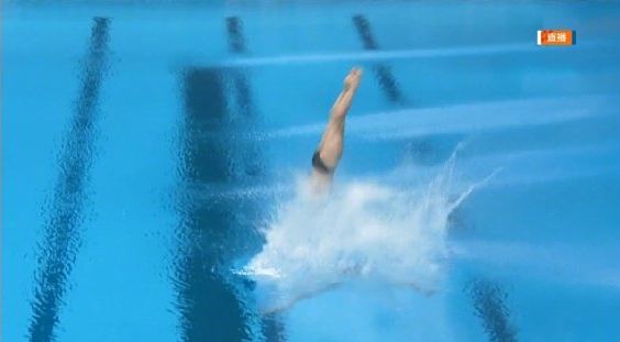 开云体育官方网站-俄罗斯跳水选手惊艳一跃，夺冠成功
